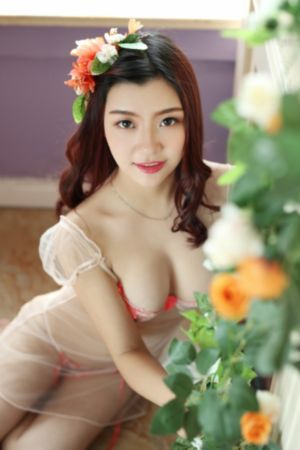 低俗喜剧_全集无删减版高清免费观看